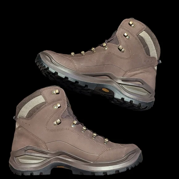 LOWA Renegade Evo Goretex Mid Hiking Boot - Picture 2 of 8